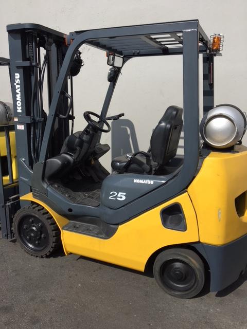 Sit-down electric cushion forklift