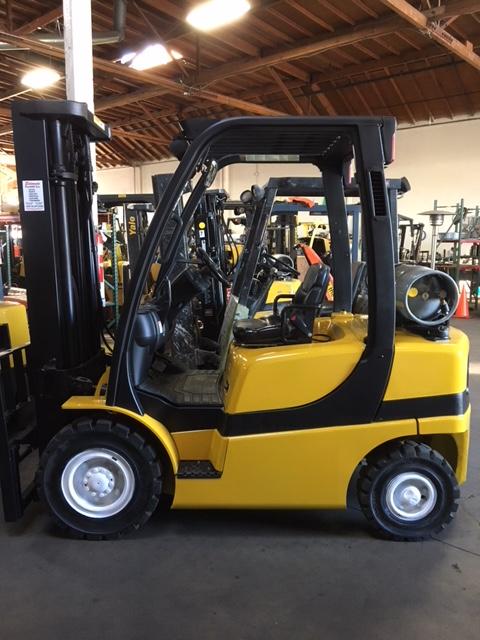 Outdoor pneumatic forklift